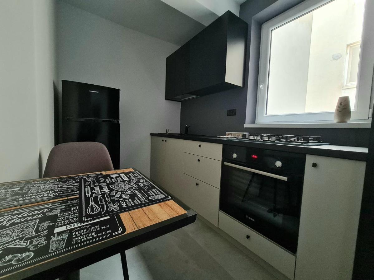 Dolphin Apartment Near Neversea Beach คอนสตันซา ภายนอก รูปภาพ